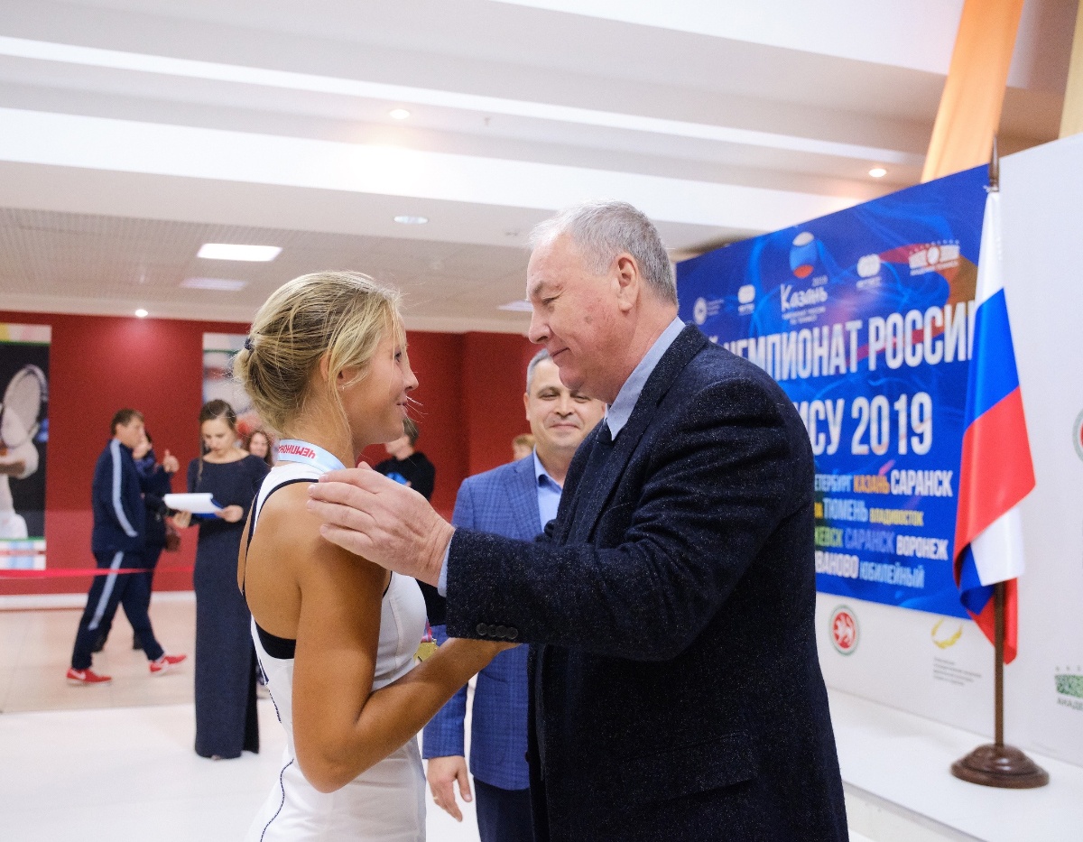 Анастасия Захарова