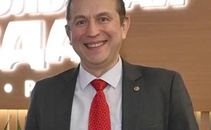 Андрей Наумов