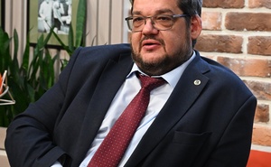 Дмитрий Новиков